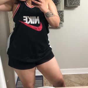 Vintage nike basketball tee